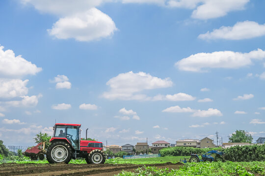 トラクター作業風景