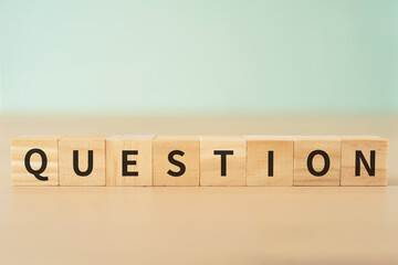 質問のイメージ｜「QUESTION」と書かれたブロック
