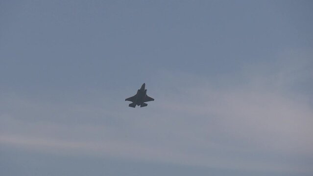Fighter jet performs low pass 