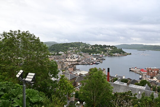 Panorama &uuml;ber Oban, Grafschaft Argyll and Bute, Highlands, Schottland, Blick vom McCaig's Tower and Battery Hill