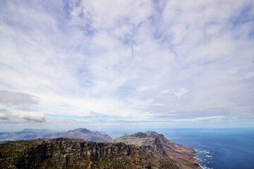 Fototapeta na wymiar Tafelberg in Kapstadt unter Wolken