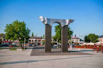 Monument to the fighters for independence of Poland. Lask, Lodzkie Voivodeship, Poland - obrazy, fototapety, plakaty