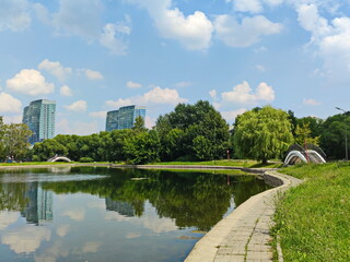 Mirror summer at the Festival Ponds in Moscow