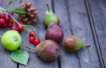 Green apple and pear