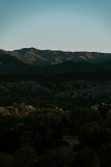 atardecer en el monte