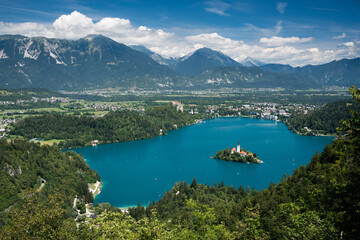 Widok na jezioro Bled w Słowenii.