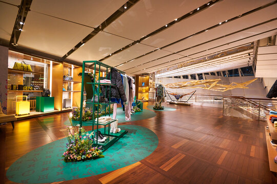 Amazing LAppartement Louis Vuitton in Singapore by Cameron Woo Design   News  Events by BRABBU DESIGN FORCES