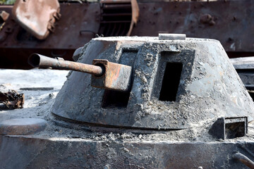 Burnt machine-gun turret of a combat vehicle © Сергей Самойлюк