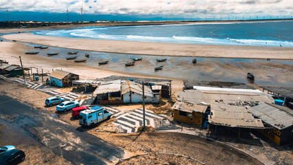 Paisagem Litoral Praia Pedra do Sal Parnaíba Piauí Delta Areia Mar Oceano Céu Nuvens Farol Ondas...