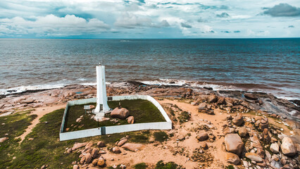 Paisagem Litoral Praia Pedra do Sal Parnaíba Piauí Delta Areia Mar Oceano Céu Nuvens Farol Ondas...