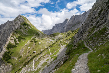 Fototapeta na wymiar Lamsenjoch im Karwendel