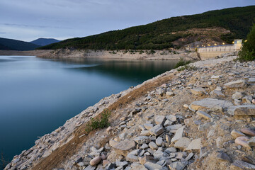  View of the Itoiz reservoir in Navarra, very empty due to the summer drought