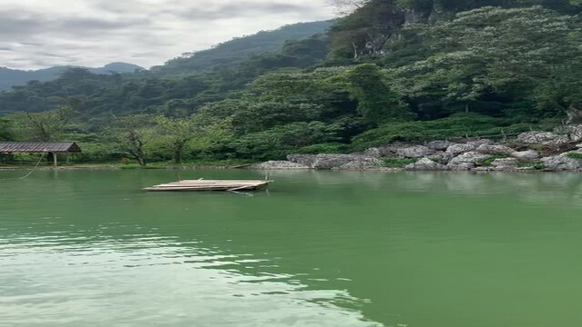 Lagon &agrave; Vang Vieng - Laos