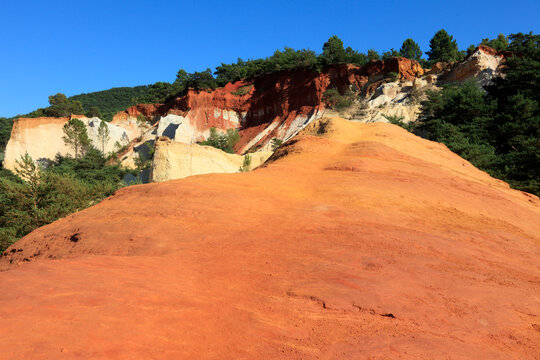 Ocker im Le Colorada Proven&ccedil;al im Luberon, Provence, Frankreich,