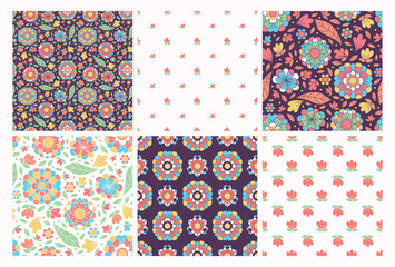 Set of floral seamless patterns in retro style. Vector illustration. Trendy design for any purpose. - 525913226