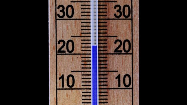 Thermometer in summer falling temperature