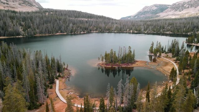 Mirror lake landscape in Uinta Wasatch cache national forest, Utah