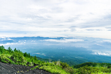 Fototapeta na wymiar 吉田ルートから日本一高い富士山を登山する