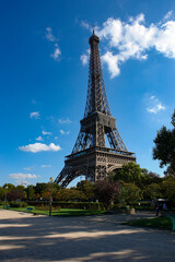 Fototapeta na wymiar パリのエッフェル塔