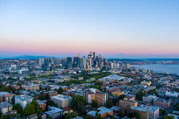 Fototapeta na wymiar Seattle, Washington skyline at sunset