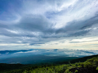 Naklejka premium 日本一標高の高い富士山からの景色