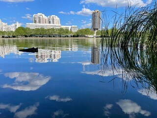 Lac de Cr&eacute;teil, pr&eacute;fecture en face