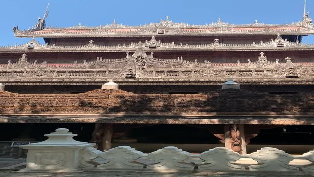 Monast&egrave;re Shwenandaw &agrave; Mandalay - Myanmar