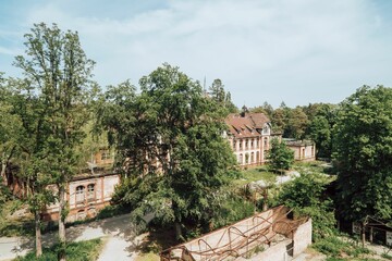 Aerial view of an abandoned sanatorium in Beelitz, Brandenburg - obrazy, fototapety, plakaty