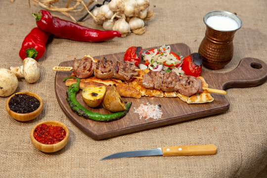 Grilled shish kebab skewers with tomatoes stock photo
Beef, Lamb - Meat, Kebab, Skewer, Backgrounds