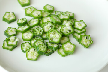 カットしたオクラ