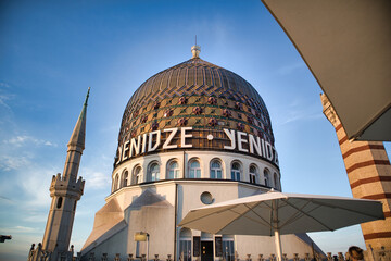 Gebäude