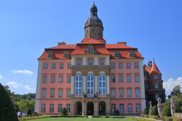 Zamek Książ zlokalizowany na Pogórzu Wałbrzyskim (Polska), wybudowany w XIII wieku i będący...