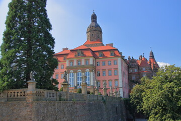 Schloss Książ im Vorgebirge von Wałbrzych (Polen), erbaut im 13. Jahrhundert.