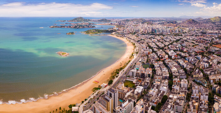 Panoramic view of the beach - Mata da Praia district in Vit&oacute;ria ES