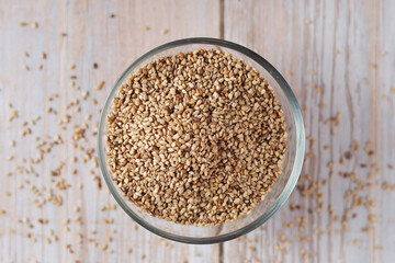 Sesame seeds in a small glass bowl	