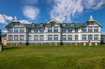 Fototapeta na wymiar Exposure of the beautiful MA - Gamli Skóli building in Akureyri, Iceland