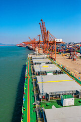 Fototapeta premium cargo ship in port