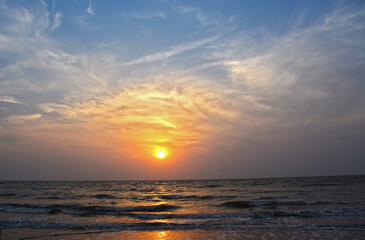 Fototapeta premium sunset over the sea