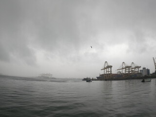 Obraz premium tanker in the port