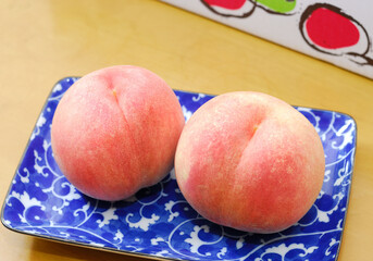 山形の桃