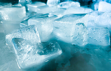 The ice cube shape has been adjusted to add color,It will help refresh and make you feel good. Ice...