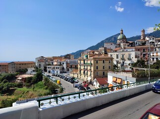 Fototapeta na wymiar Vietri sul Mare - Scorcio panoramico dal belvedere di Corso Umberto I