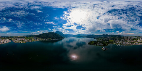 360 Grad Panorama Gmunden und Orth von oben