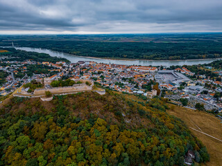 Burgruine Hainburg an der Donau von oben