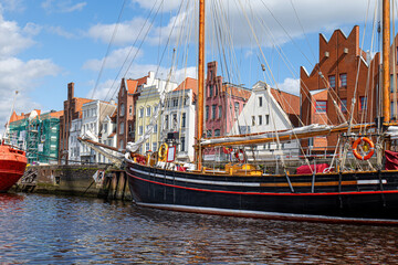 Lübeck, Schiffe im Museumshafen an der Trave