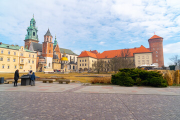Fototapeta na wymiar Wawel hill with cathedral and castle in Krakow