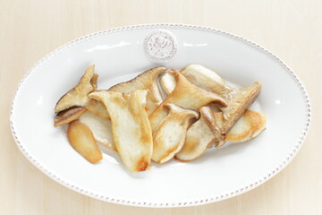 Pan fried Japanese Oyster Mushroom for healthy food image