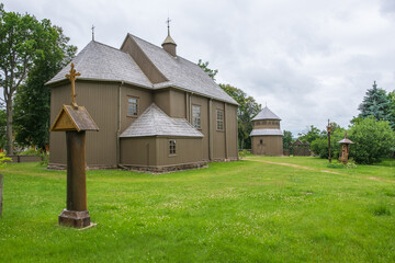 St. Jospephs Holzkirche in Paluse Litauen Lietuva Bezirk Ignalina © progarten