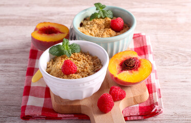 Peach and raspberry crumble cake