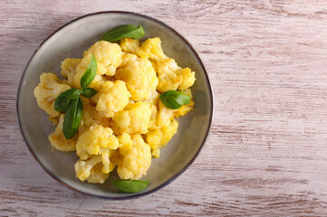 Spicy cauliflower with cheese